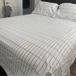 Queen Size Cotton Blue and White Duvet Cover and Pillow Cases